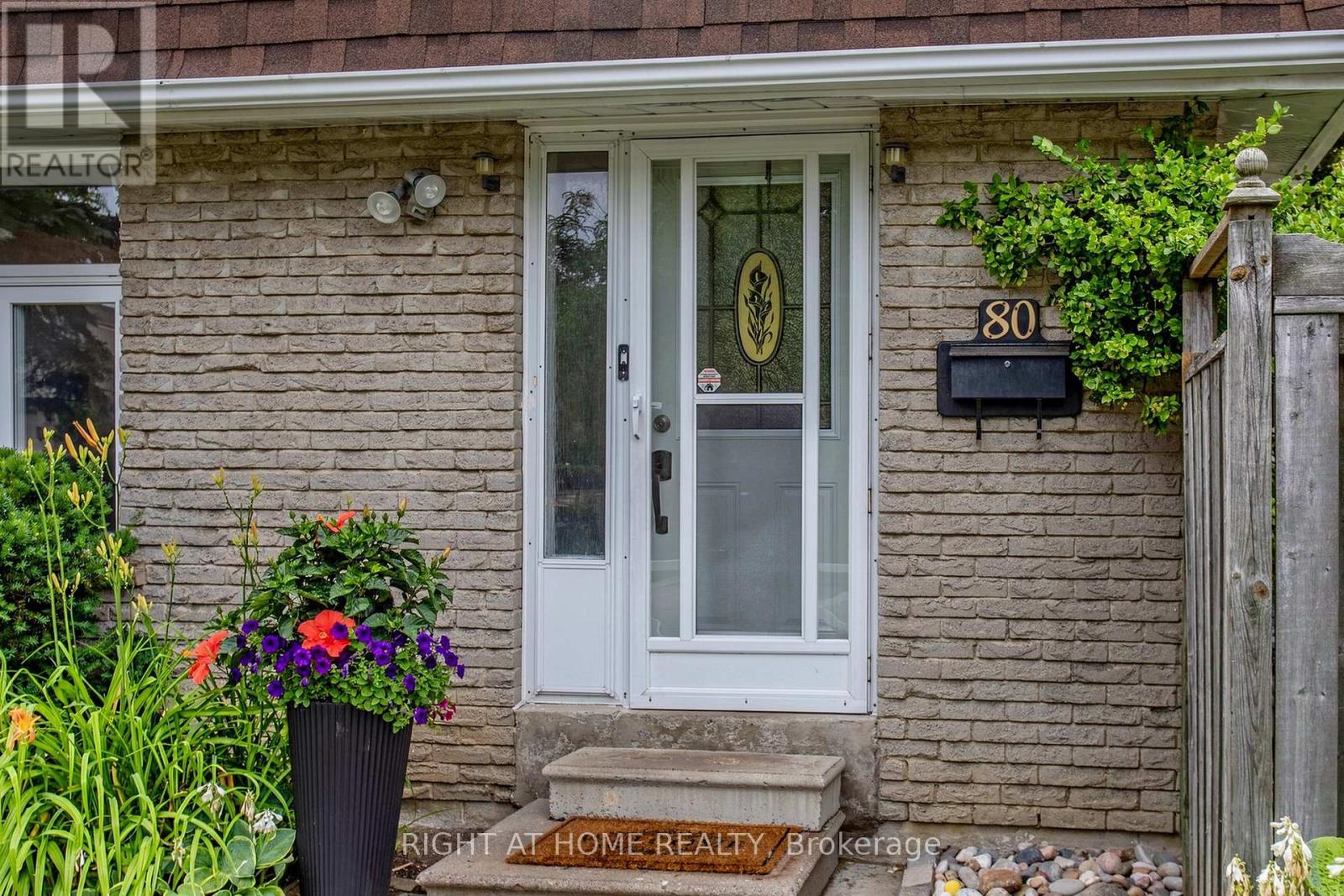 80 LILLOOET CRESCENT - 4