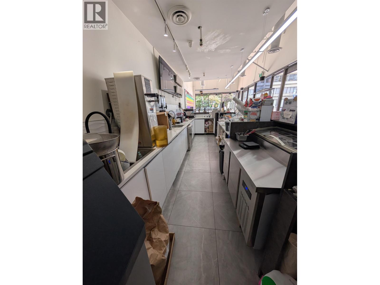 101 5021 KINGSWAY, Burnaby — photo 3