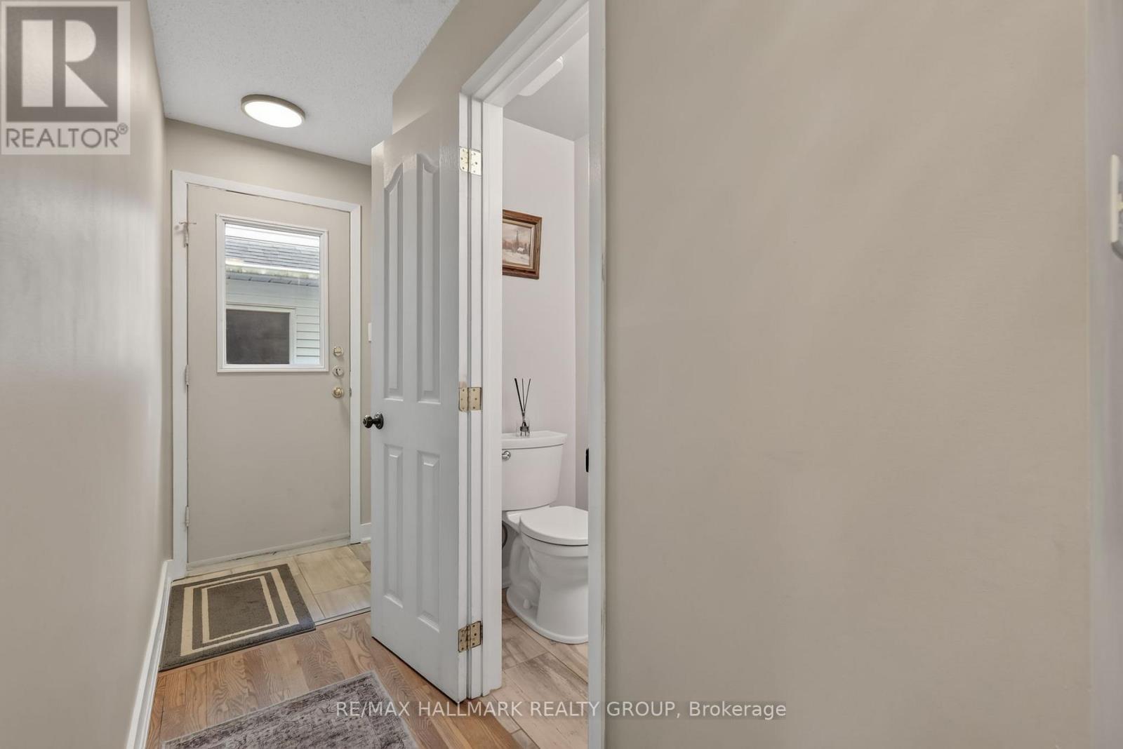 4 Bed, 3 Bath House for Sale in Ottawa – 1084 ST GERMAIN CRESCENT, Ottawa – MLS# X13526066 - Image 15