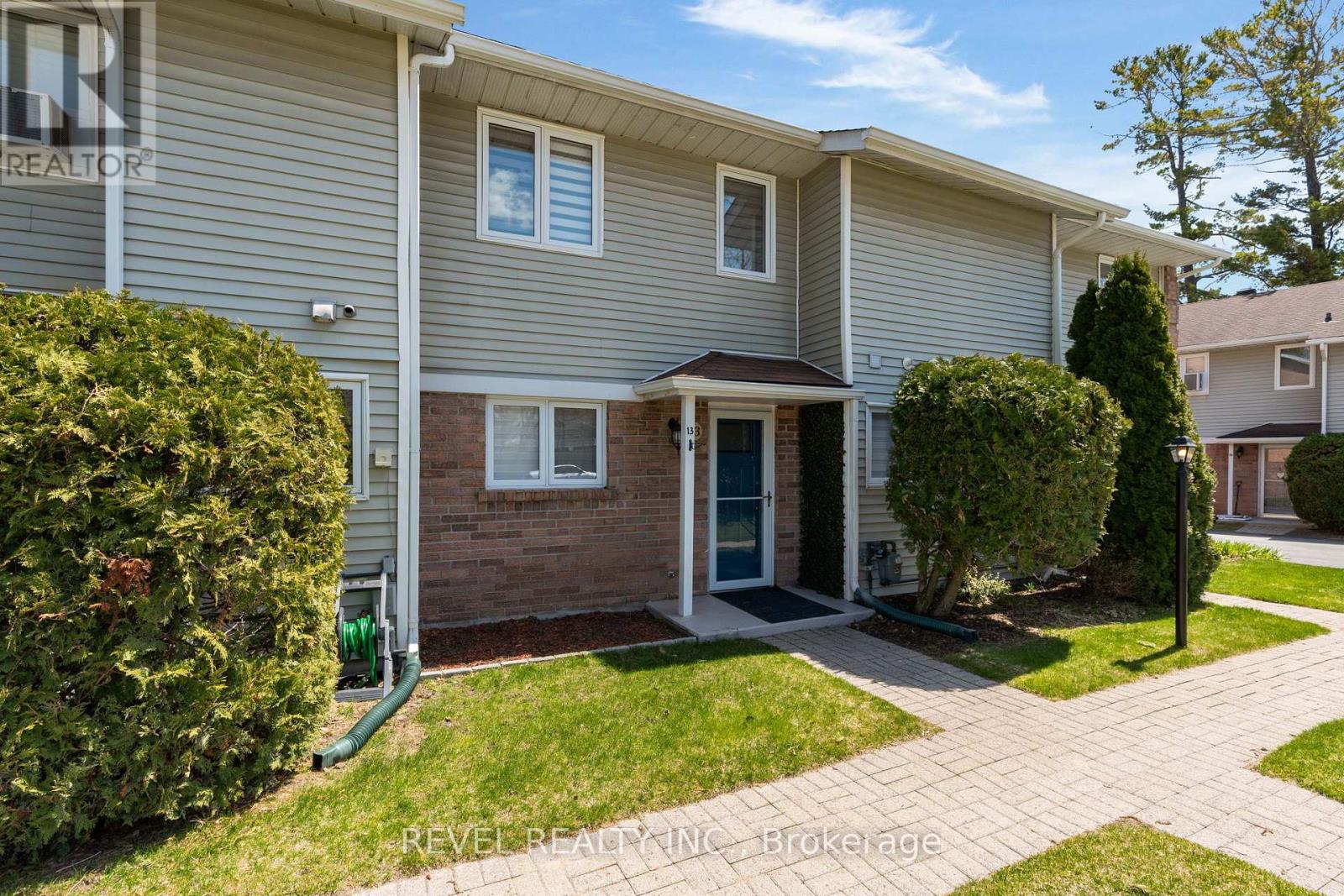#13 39 28TH STREET S - 3