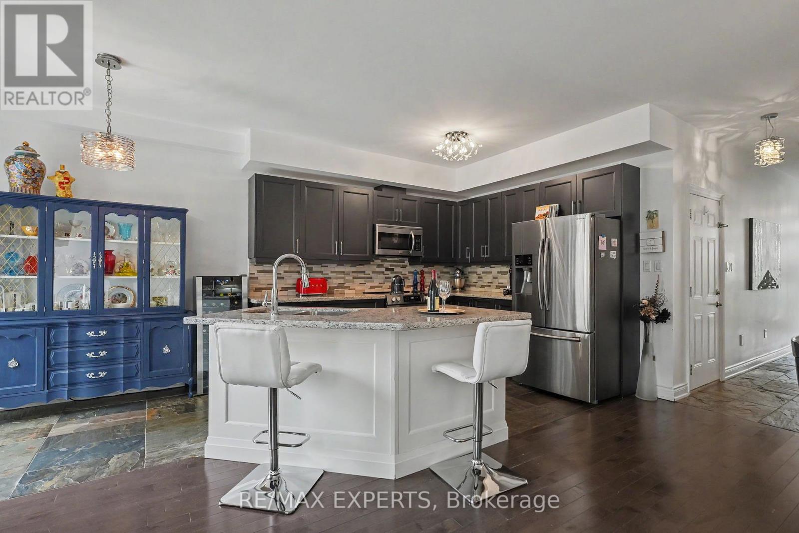 58 SAVANNAH CRESCENT - 11