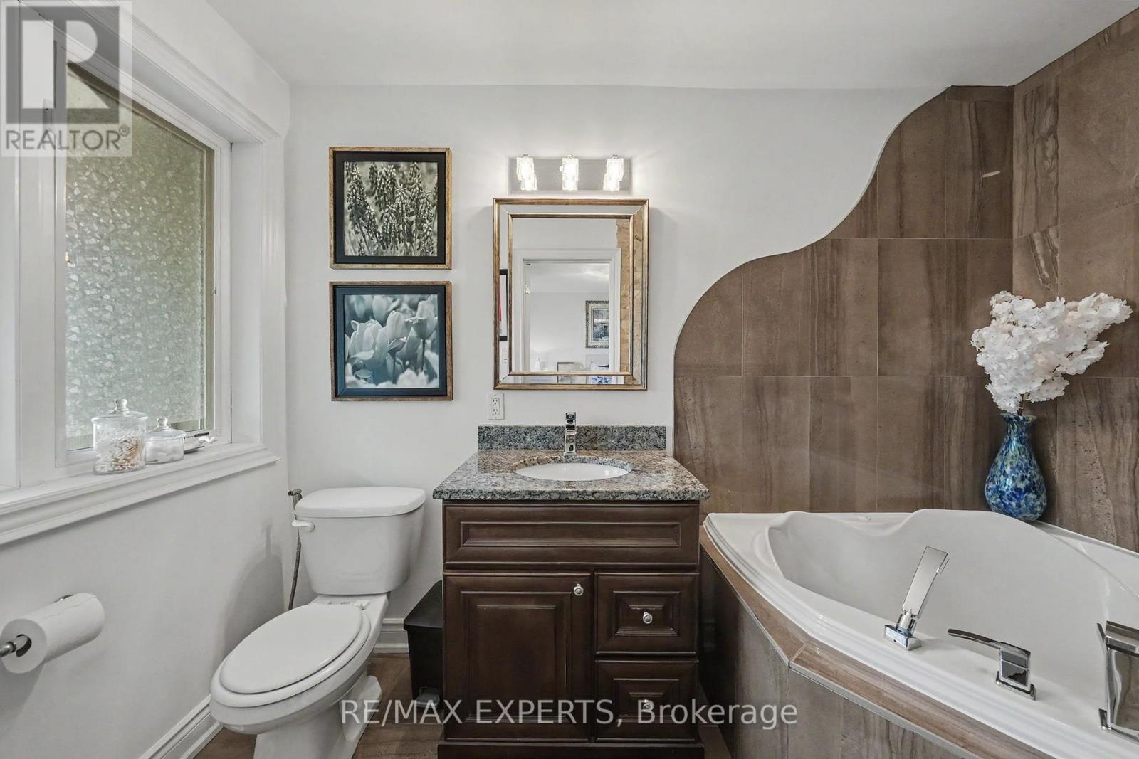 58 SAVANNAH CRESCENT - 20