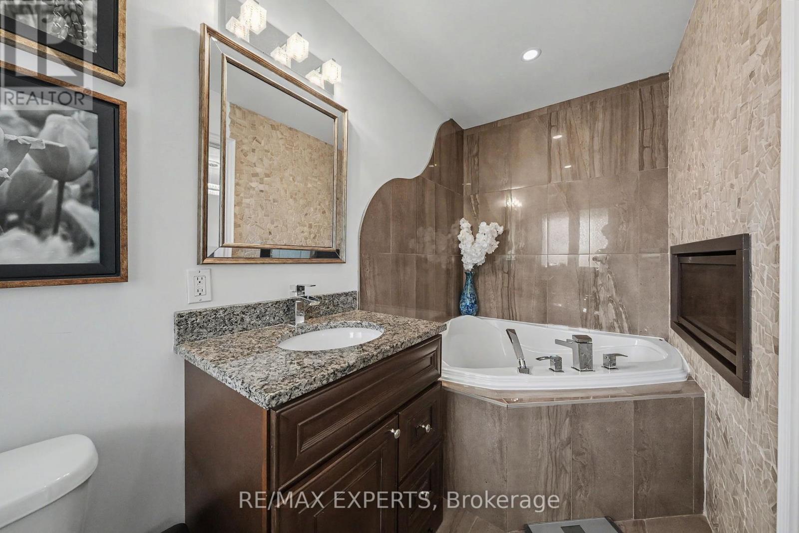 58 SAVANNAH CRESCENT - 21
