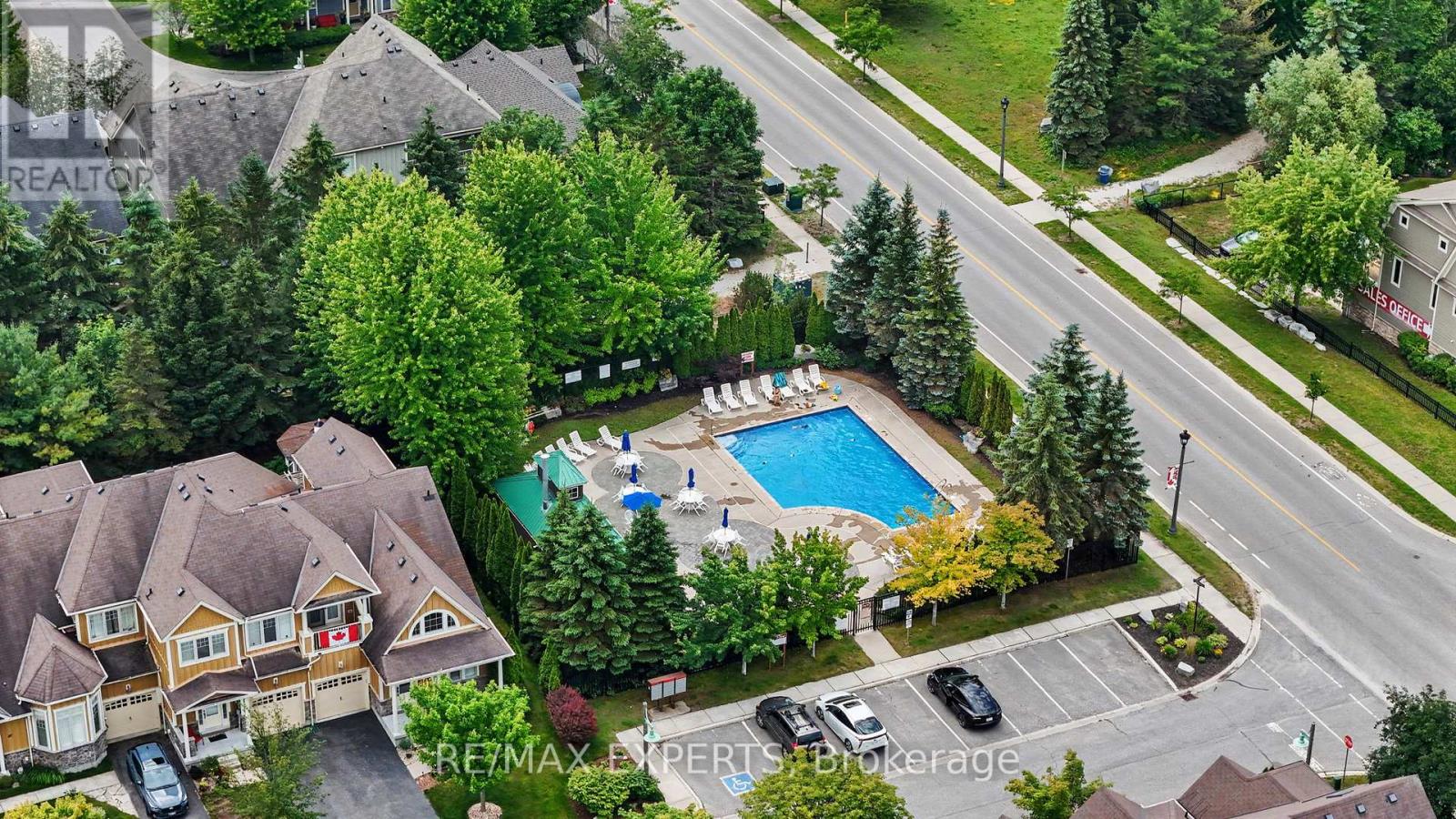 58 SAVANNAH CRESCENT - 3