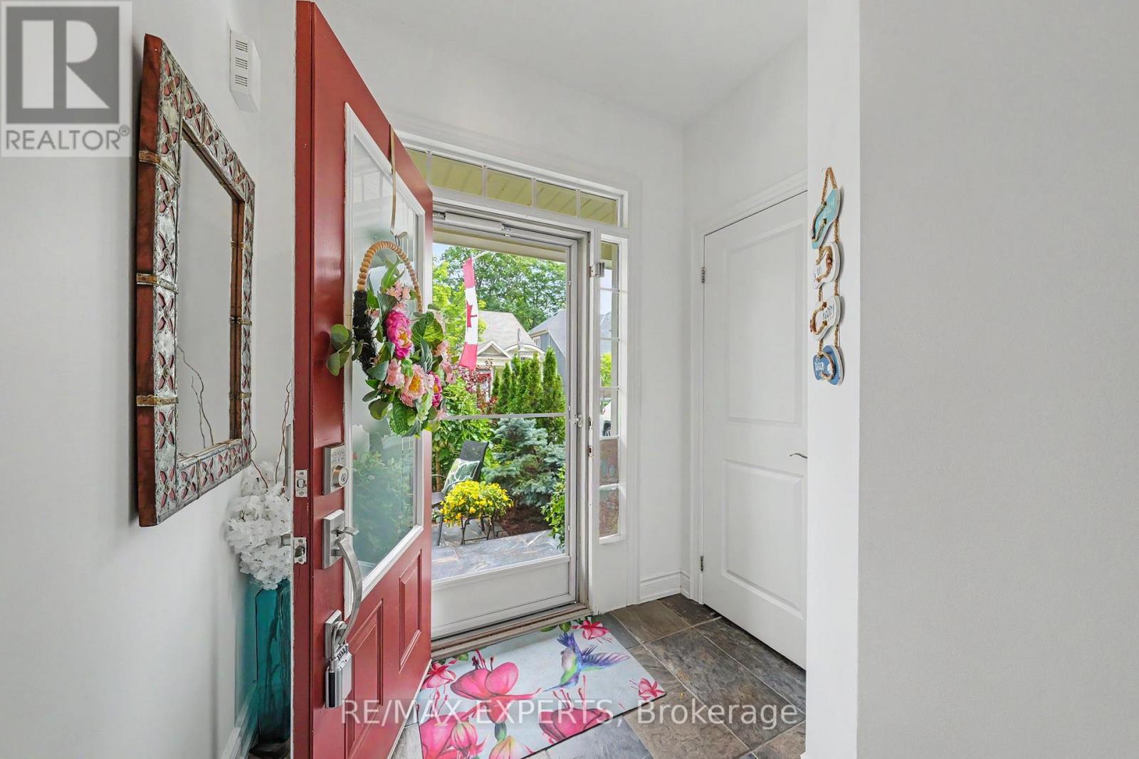 58 SAVANNAH CRESCENT - 4