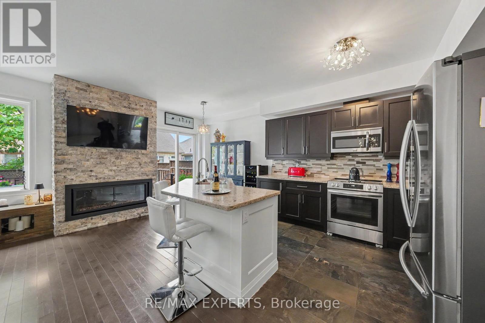 58 SAVANNAH CRESCENT - 8