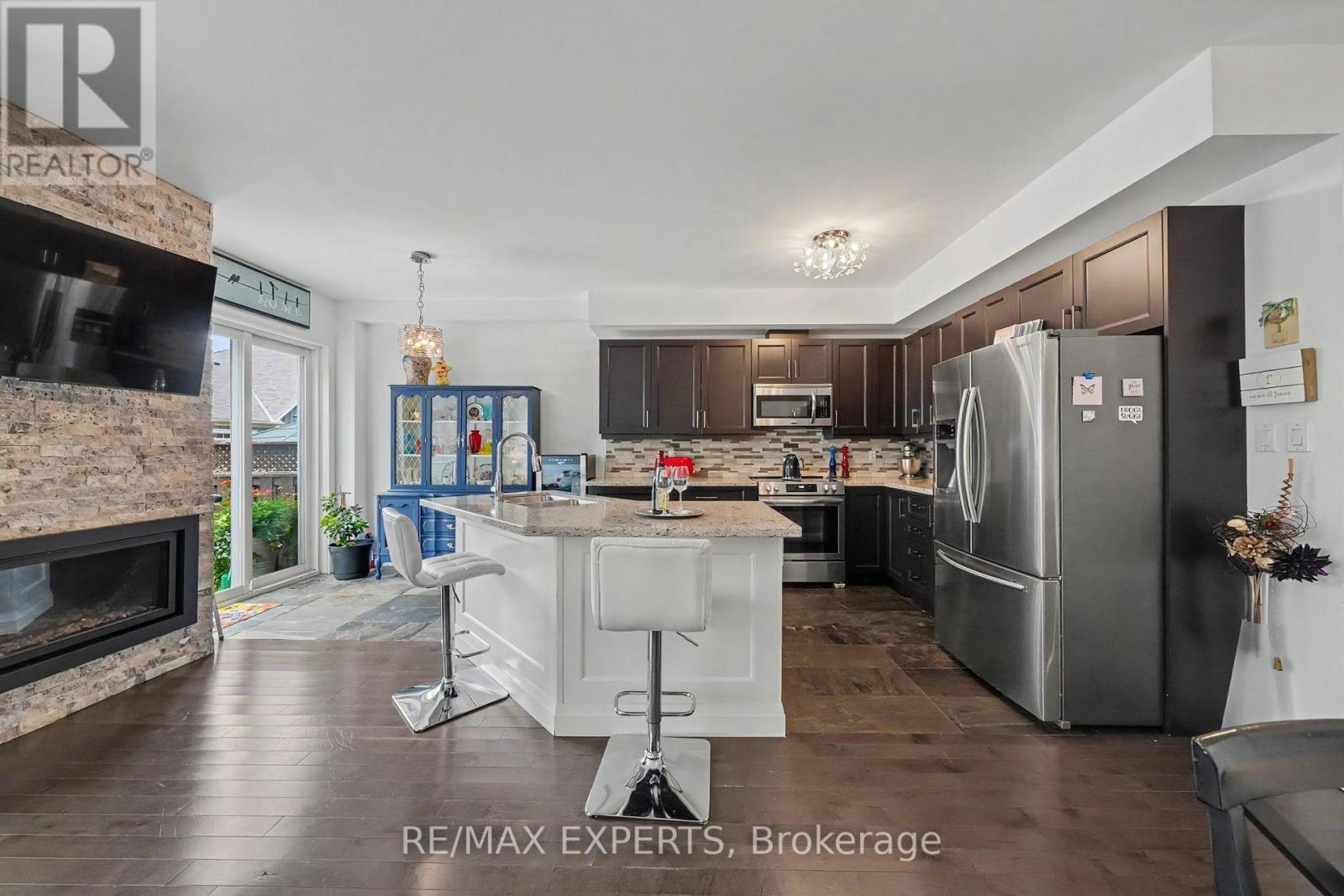 58 SAVANNAH CRESCENT - 9
