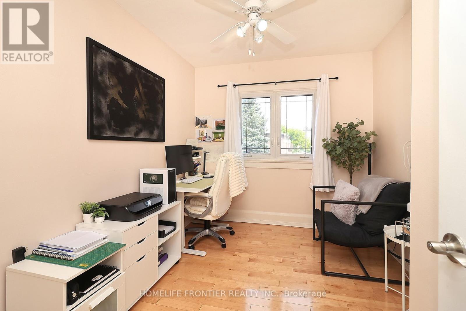 12 PORTER AVENUE - 15