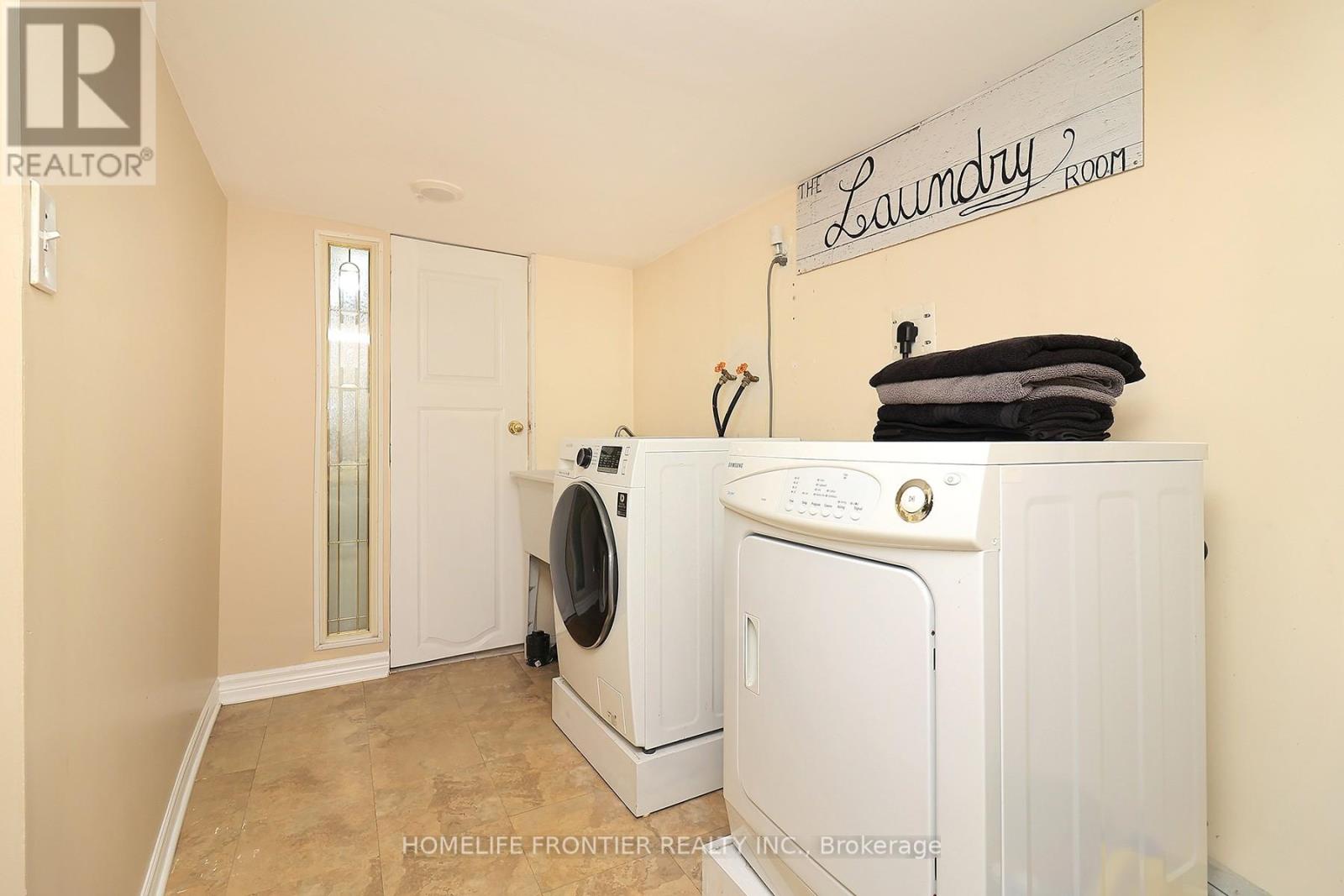 12 PORTER AVENUE - 19
