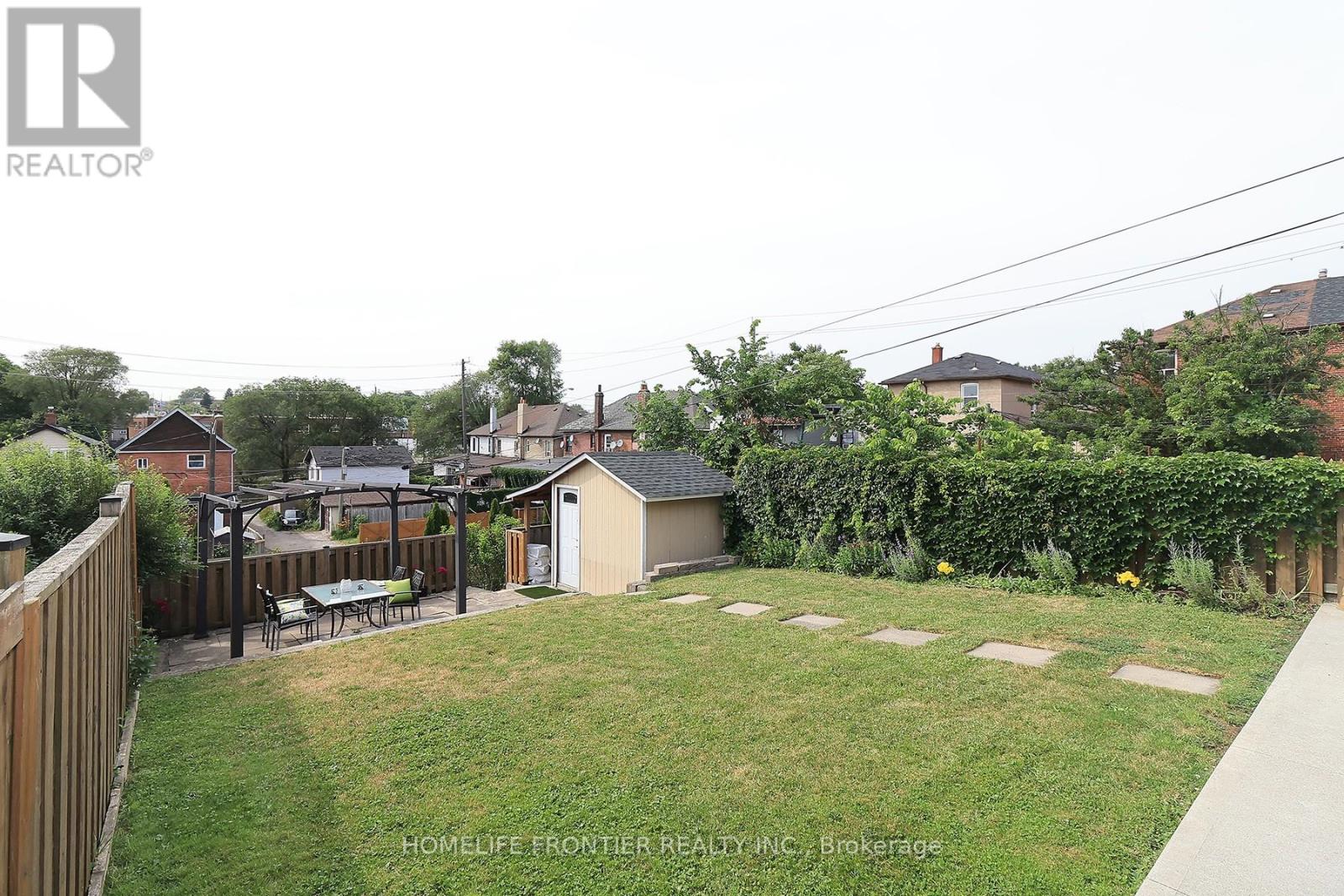 12 PORTER AVENUE - 23