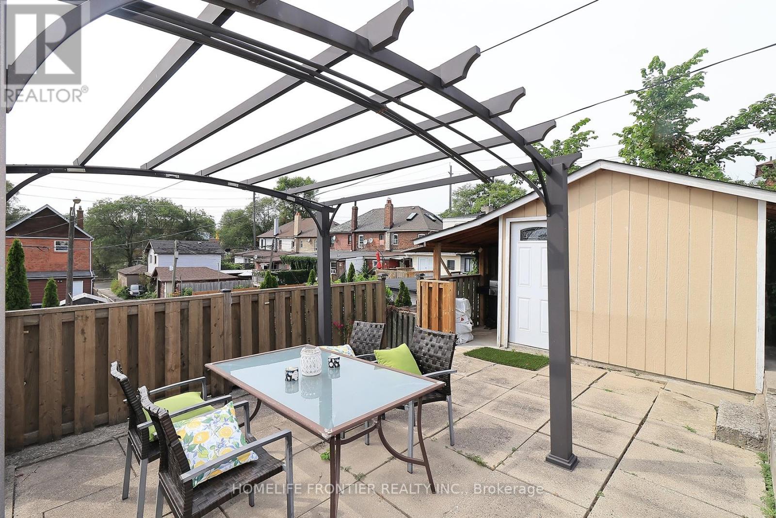 12 PORTER AVENUE - 26
