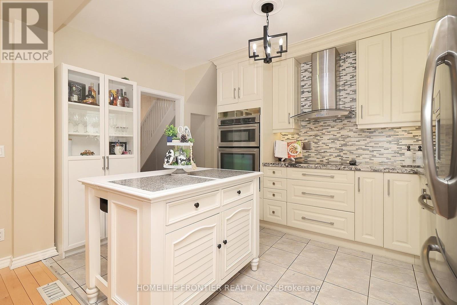 12 PORTER AVENUE - 4