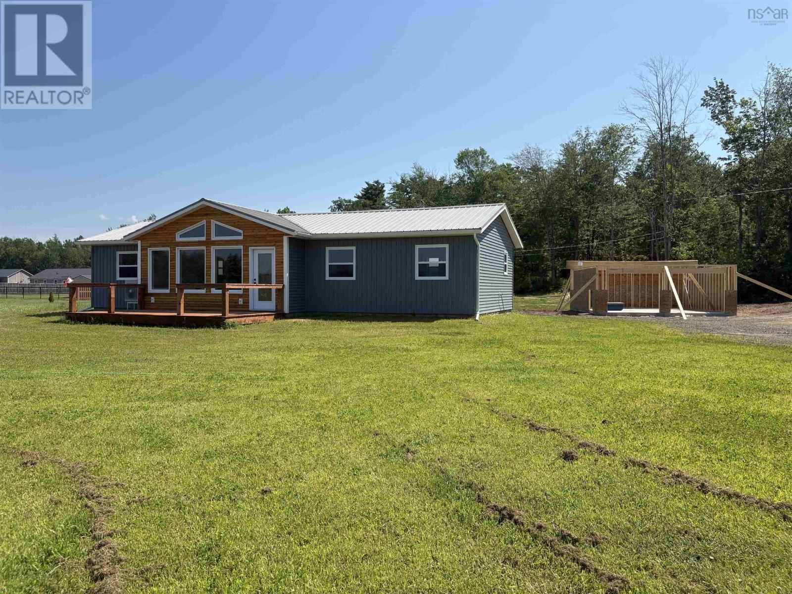 668 Whitman Road, Ward/Whitman - 3