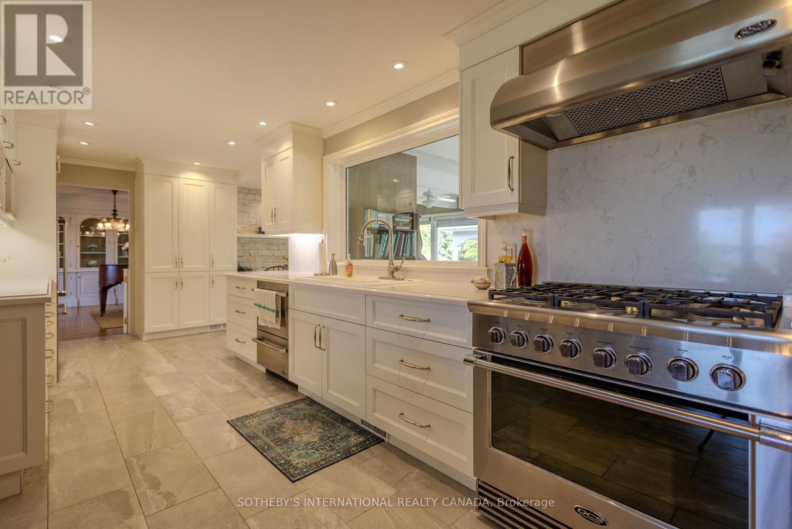 9317 NIAGARA RIVER PARKWAY - 14