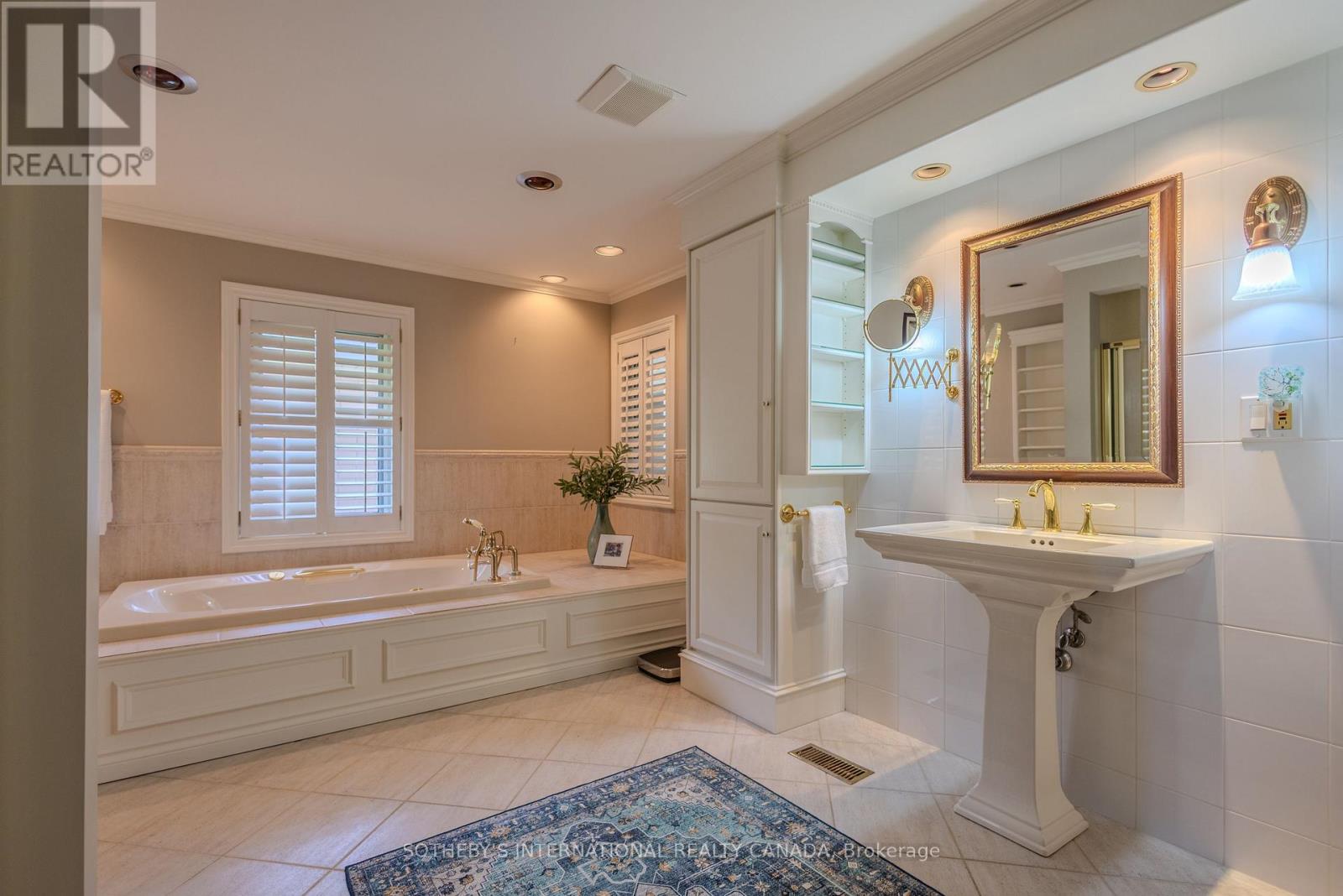 9317 NIAGARA RIVER PARKWAY - 24
