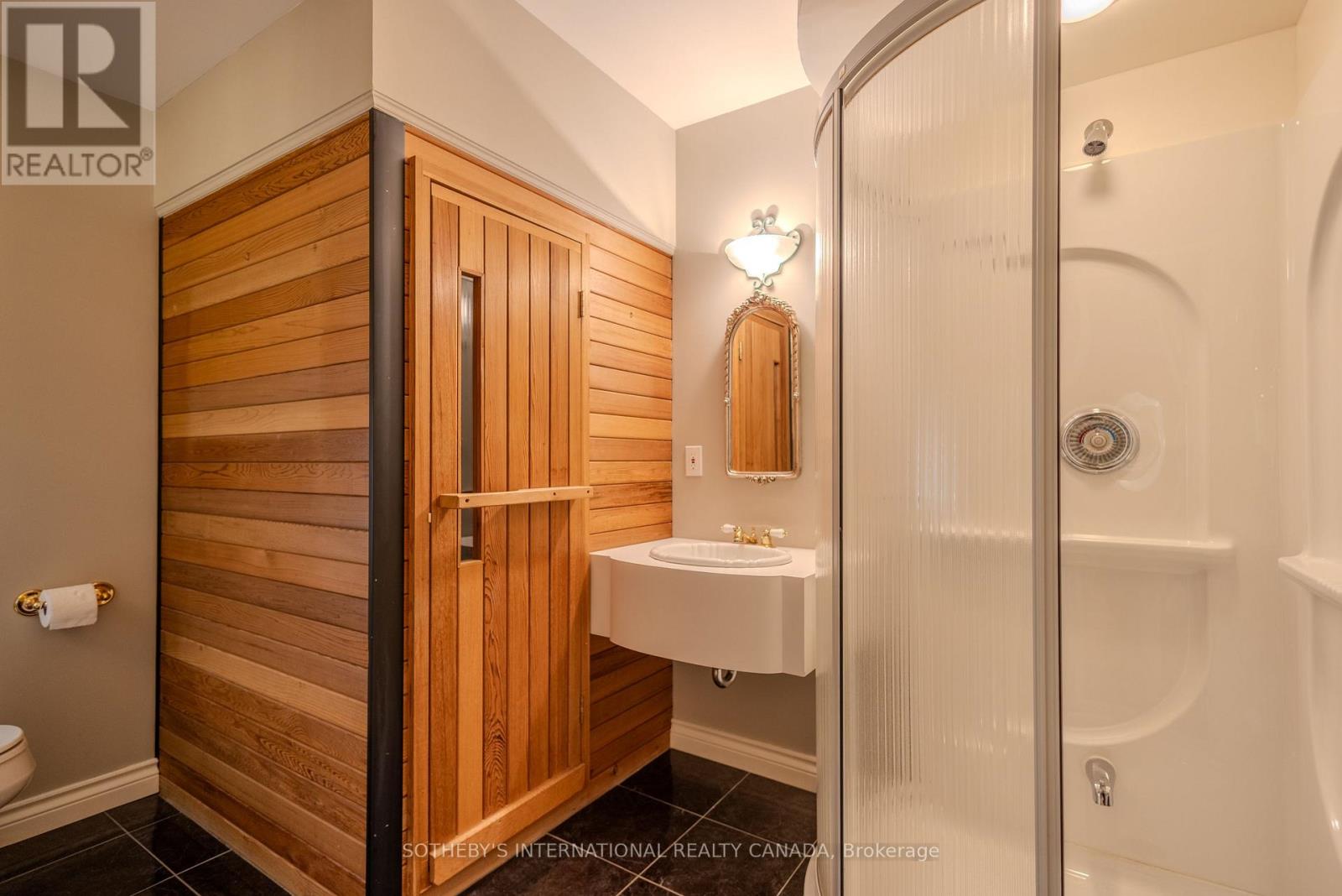 9317 NIAGARA RIVER PARKWAY - 29