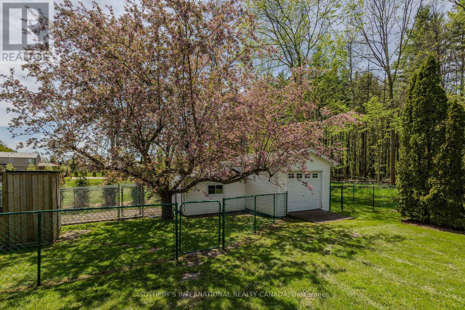 9317 NIAGARA RIVER PARKWAY - 45