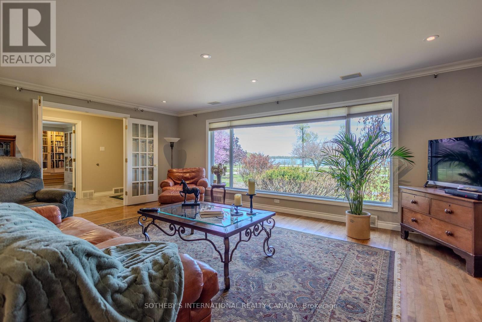 9317 NIAGARA RIVER PARKWAY - 9