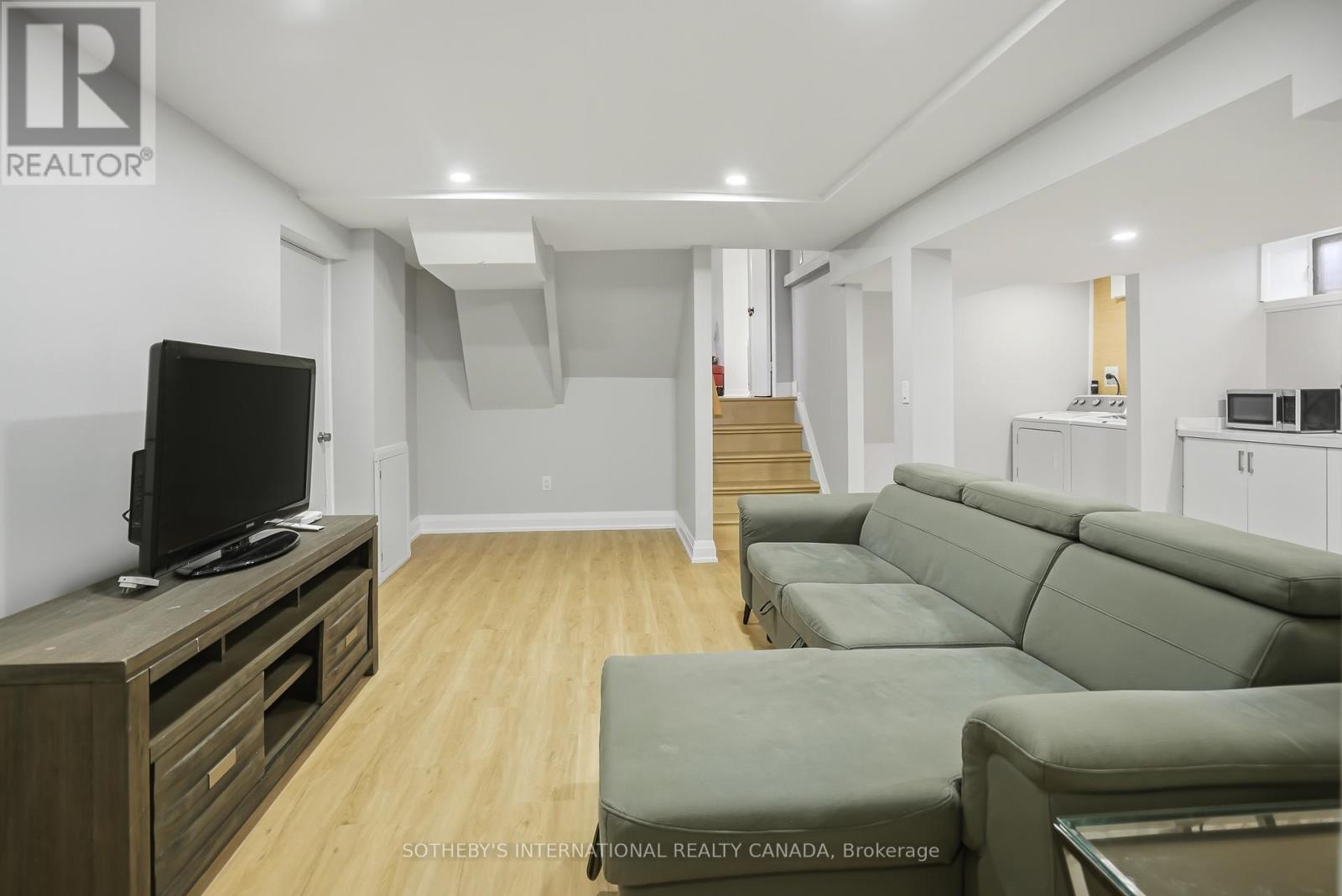 306 CENTRE STREET - 27
