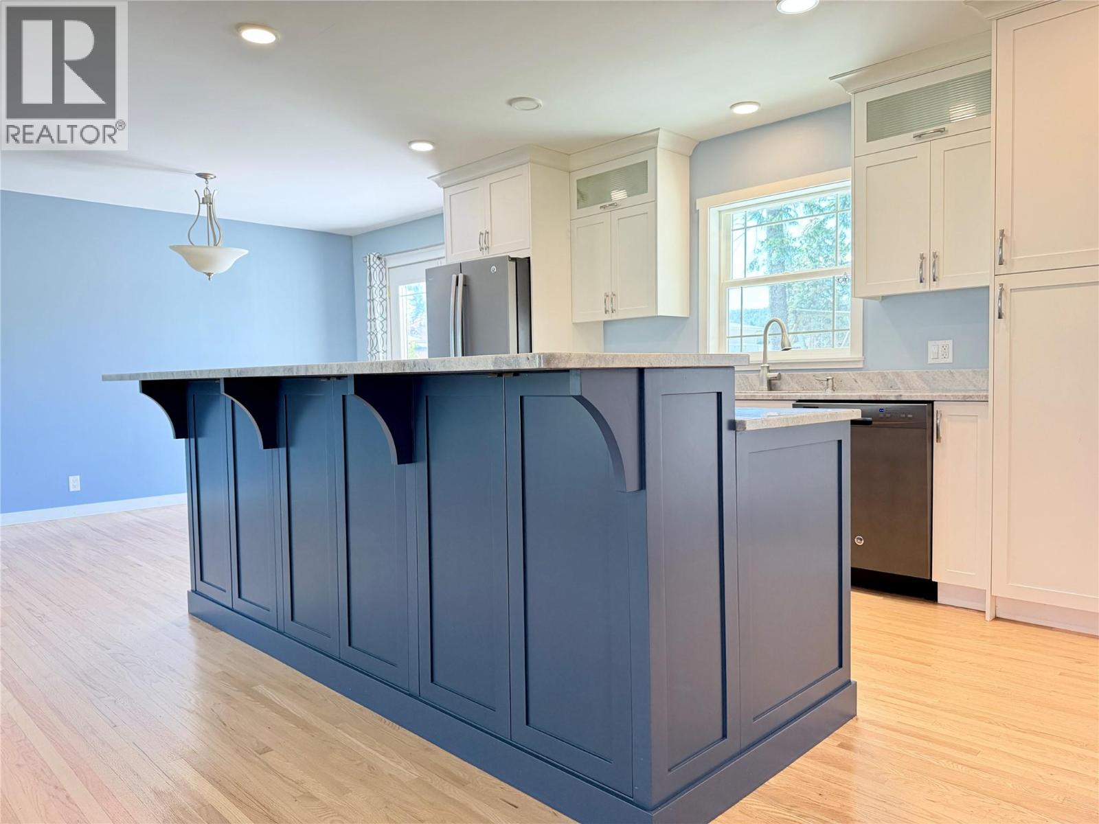 723 8th Street S - 10