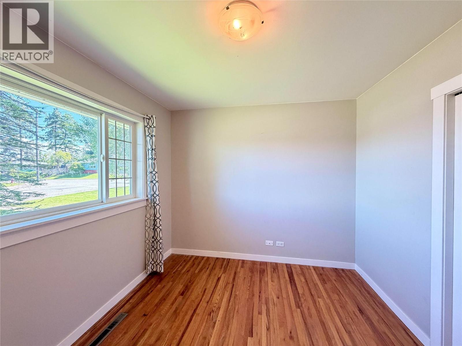 723 8th Street S - Image 23