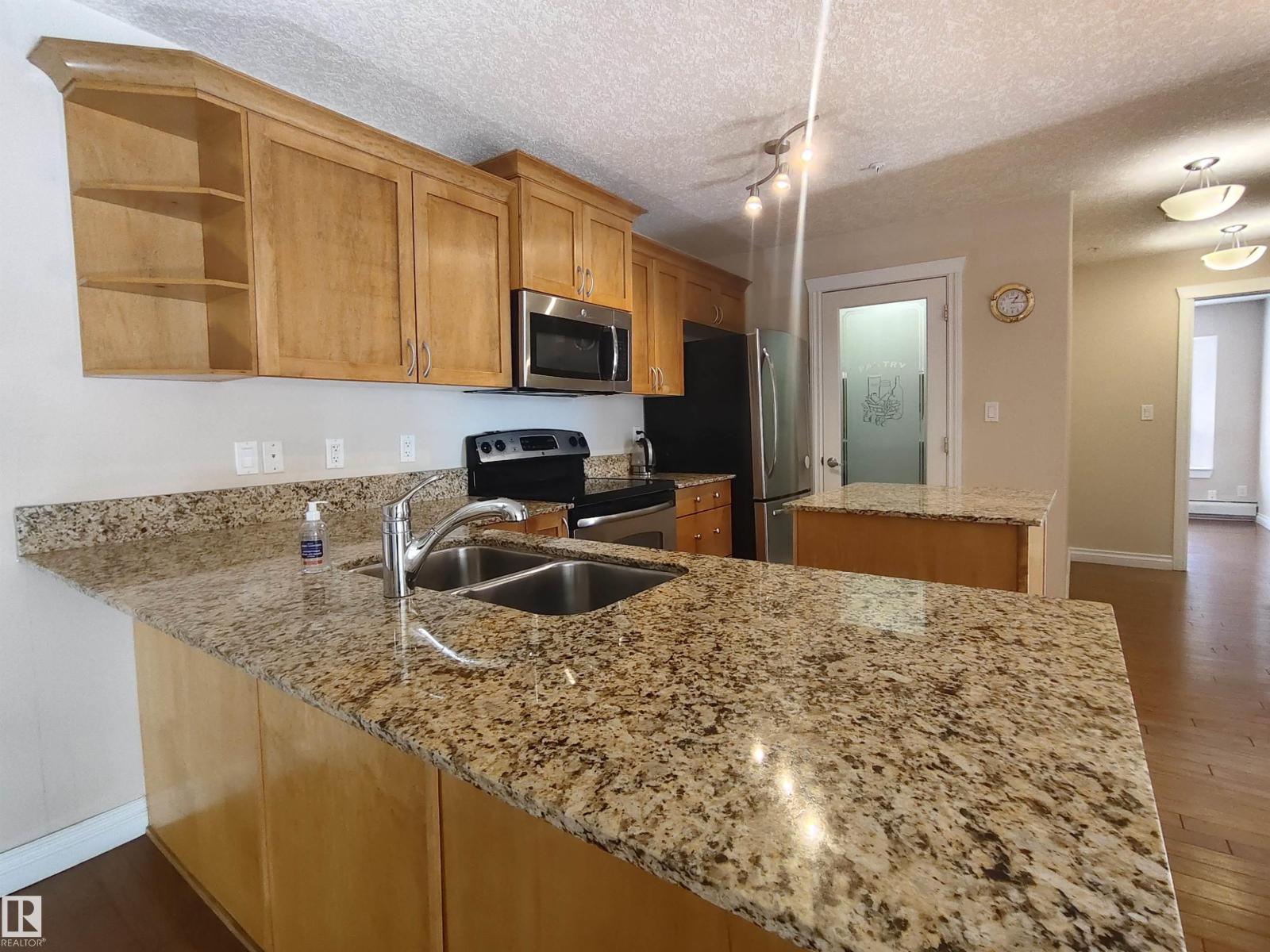 #204 10235 116 ST NW NW - 8