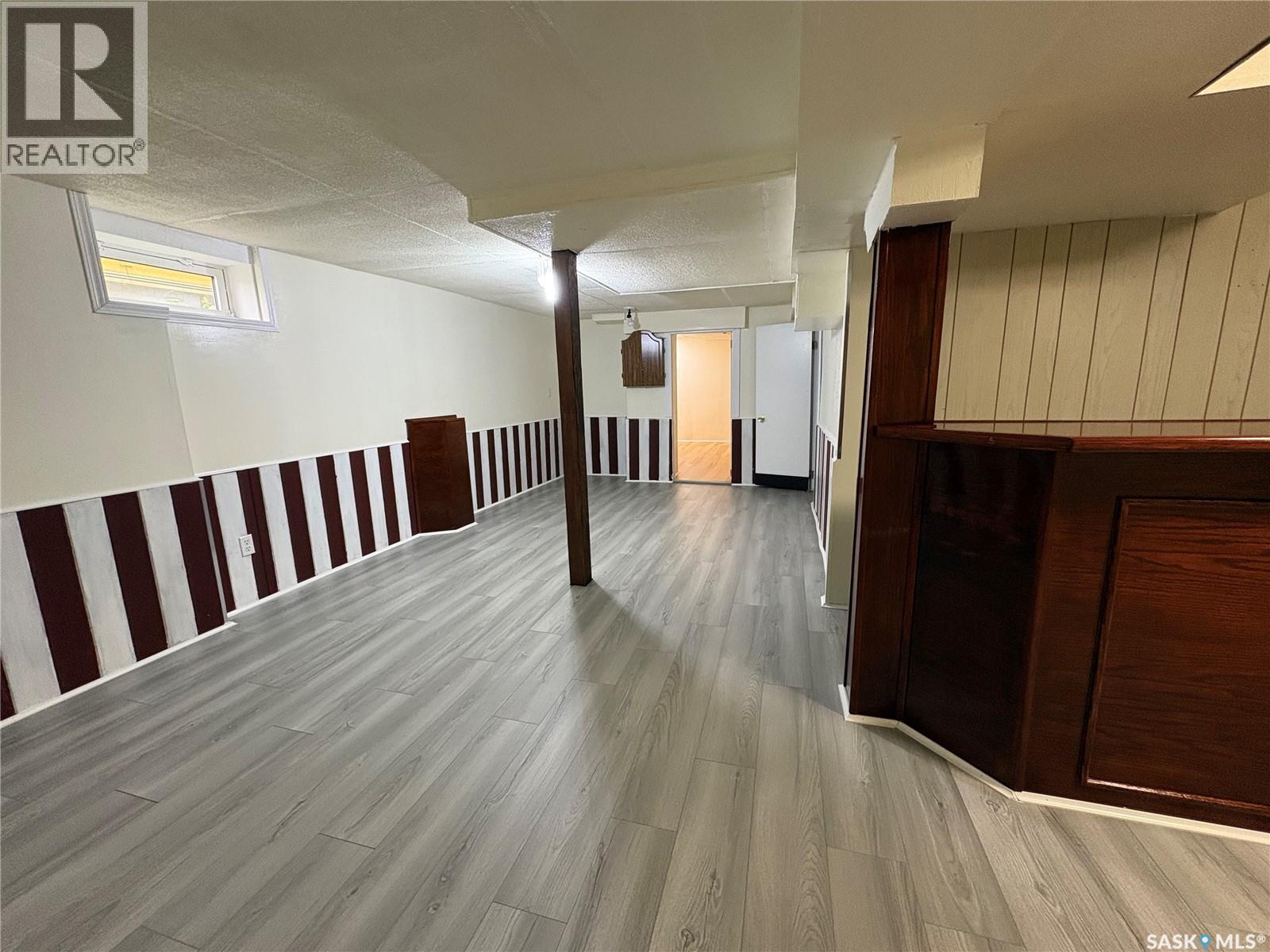368 4th AVENUE E - 61