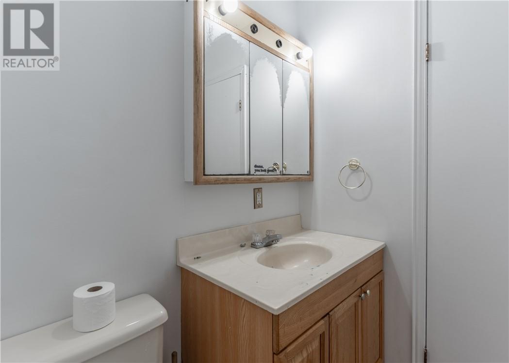 147 Walter Avenue - 10