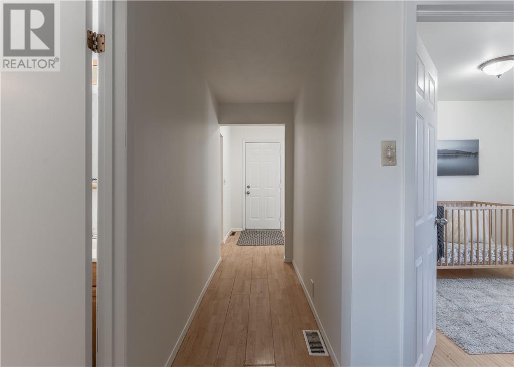 147 Walter Avenue - 11