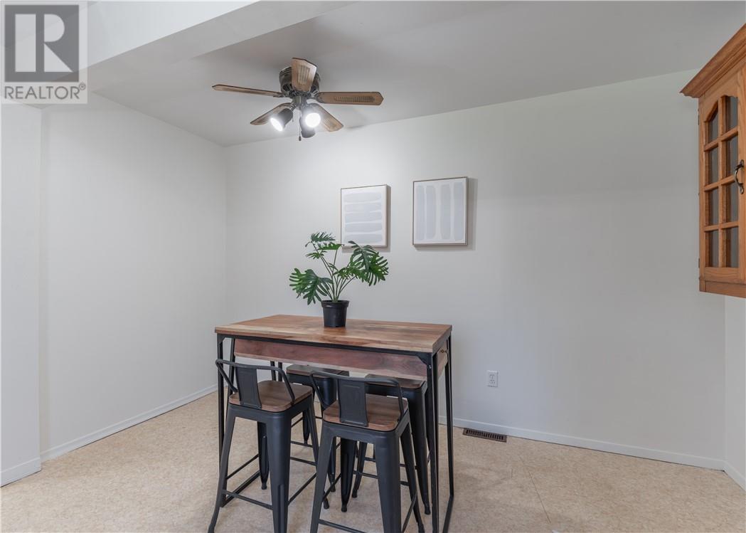 147 Walter Avenue - 16