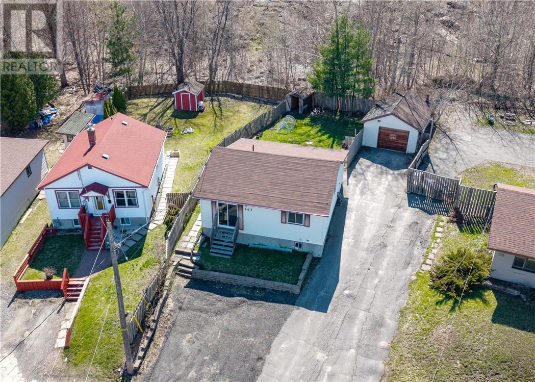 147 Walter Avenue - 19