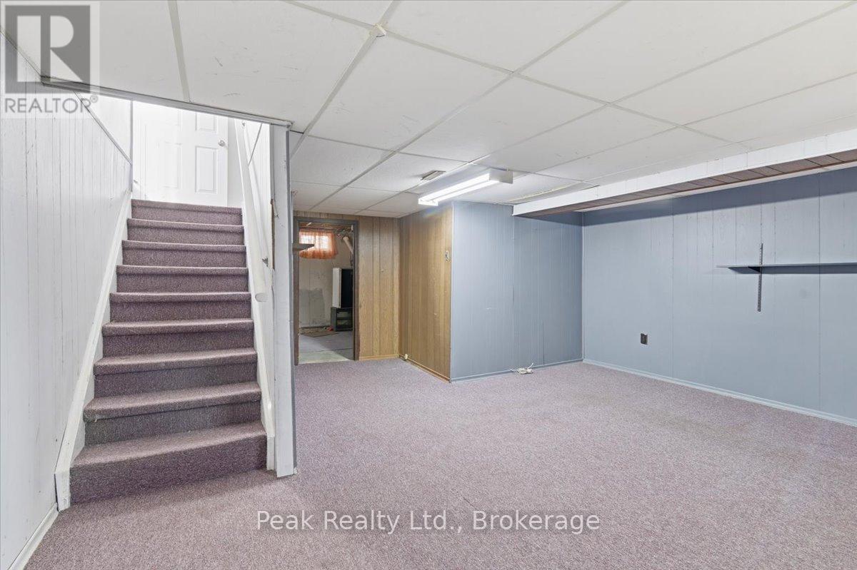 644 PERRY CRESCENT - 25