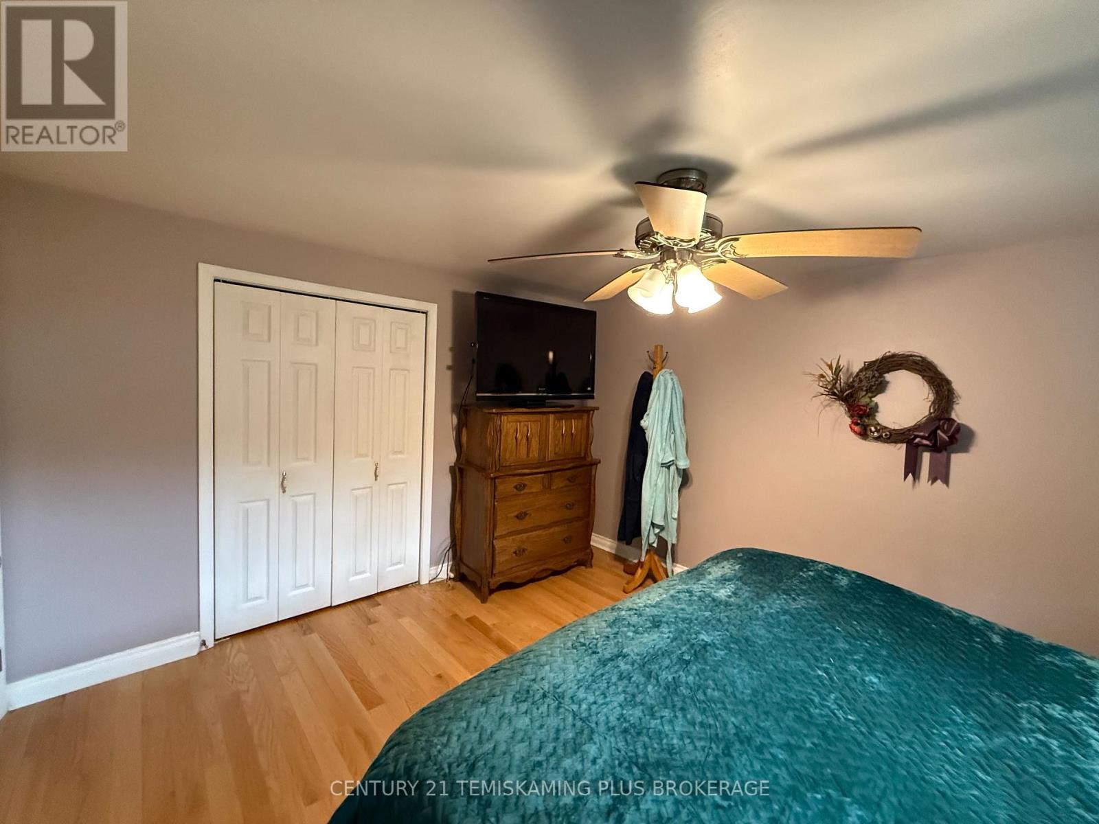 22 HARDING AVENUE - 11