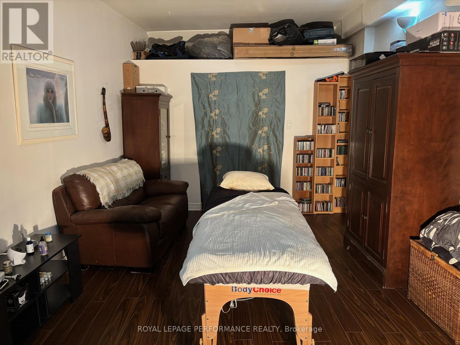 743 REGENT STREET - 15