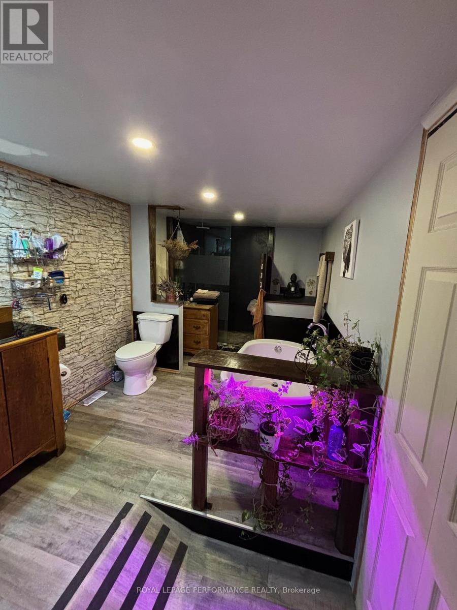 743 REGENT STREET - 12
