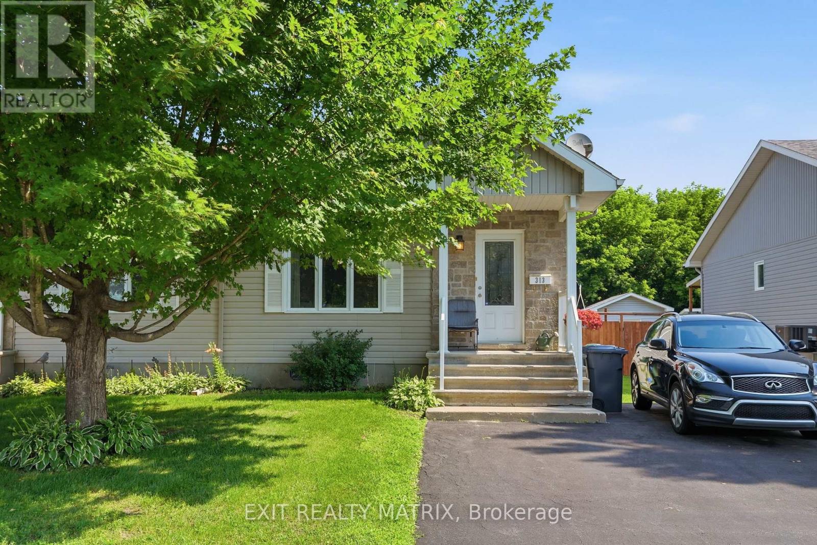 313 NELSON STREET - 1