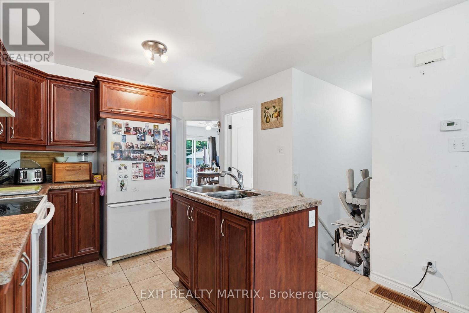 313 NELSON STREET - 10