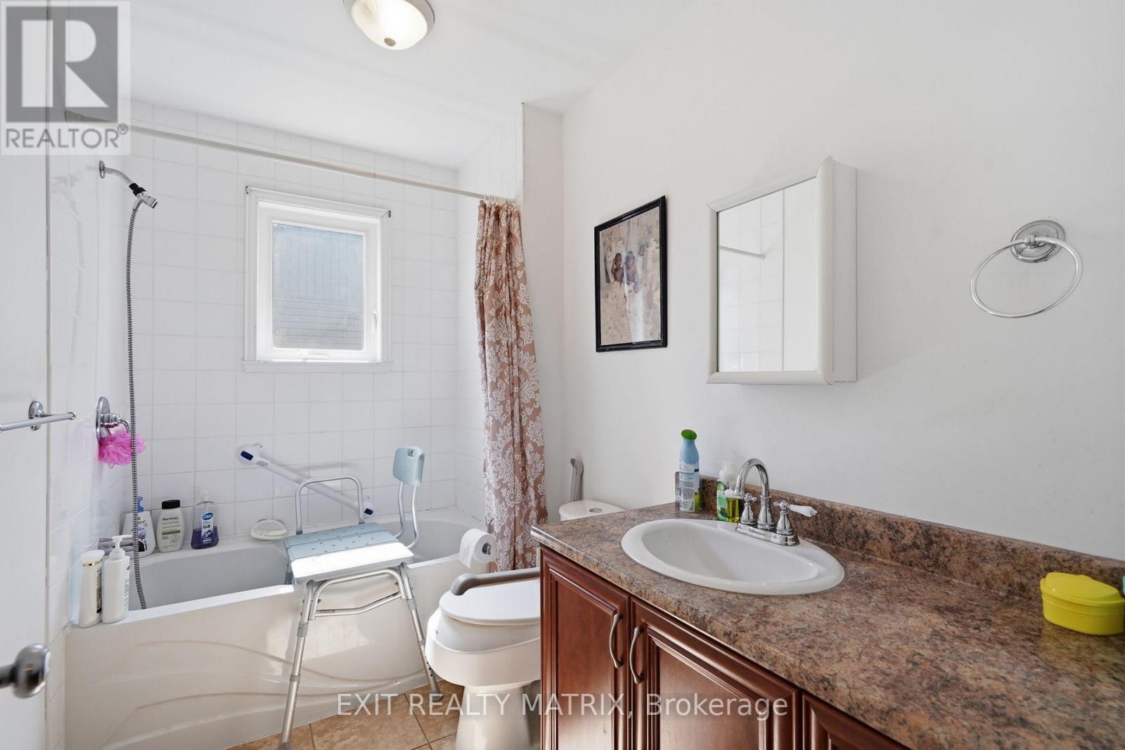 313 NELSON STREET - 13