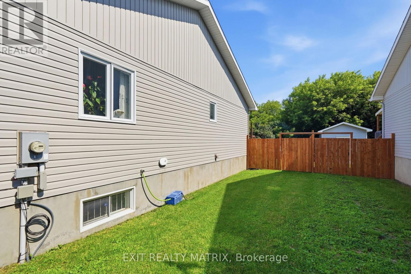 313 NELSON STREET - 22