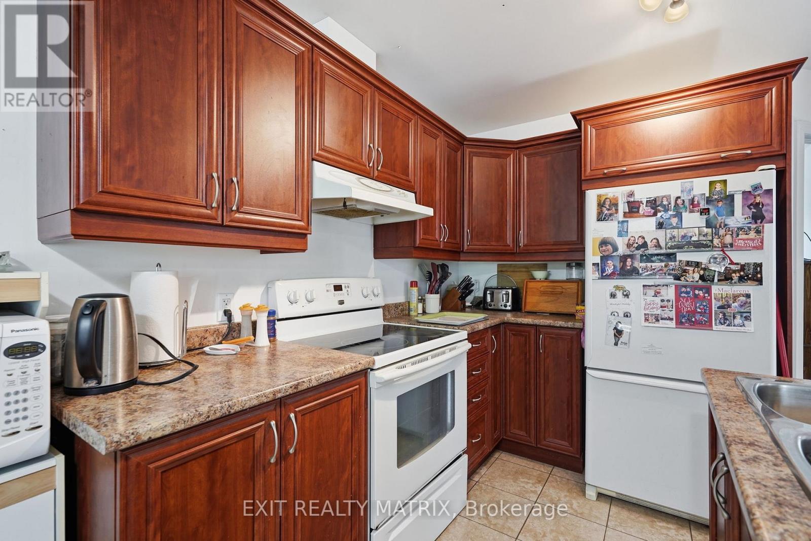 313 NELSON STREET - 9