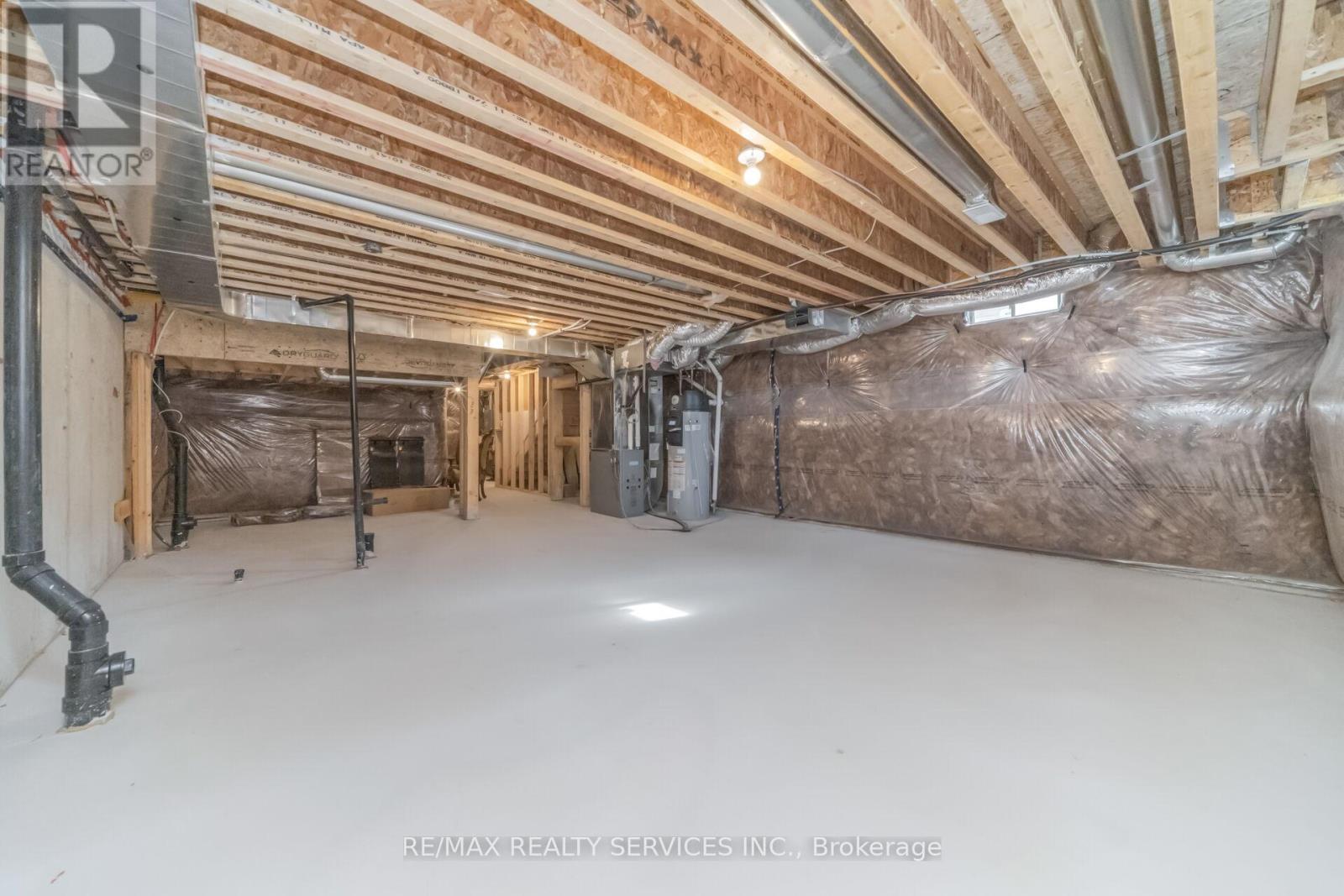 69 KIRKWOOD WAY - 39