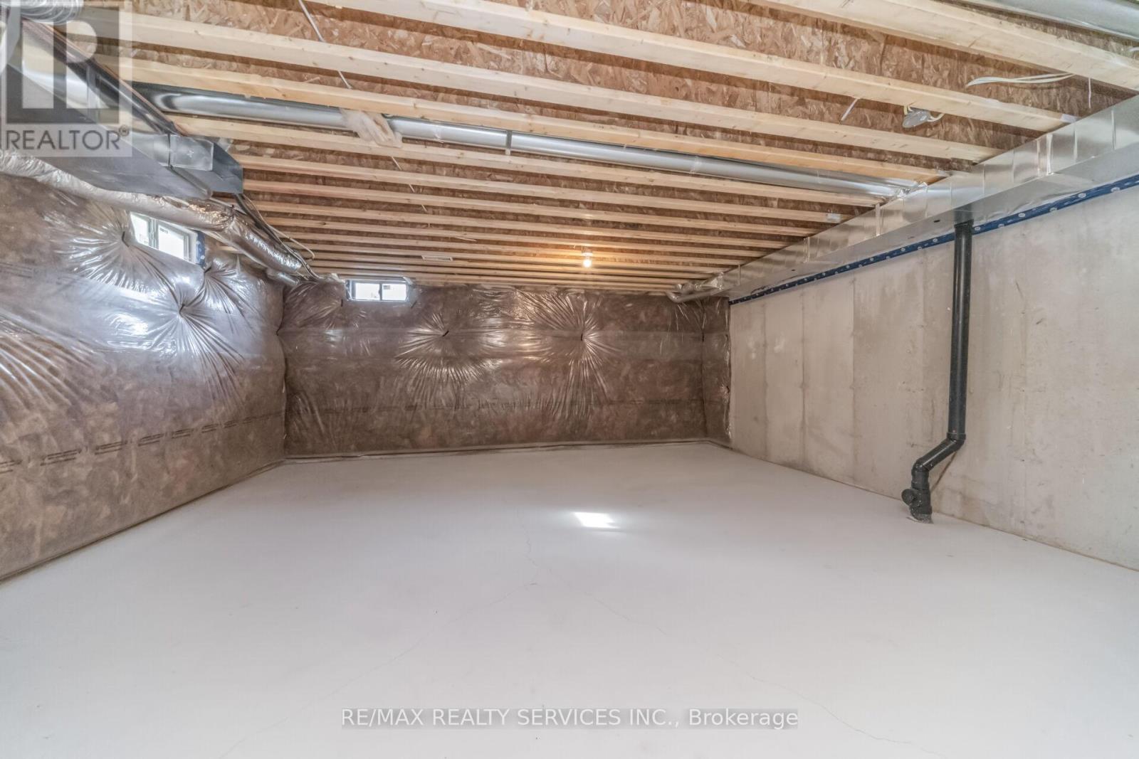 69 KIRKWOOD WAY - 38