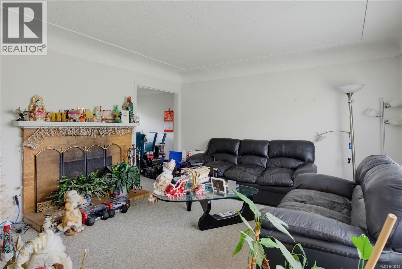 2343 Shelbourne St - 11