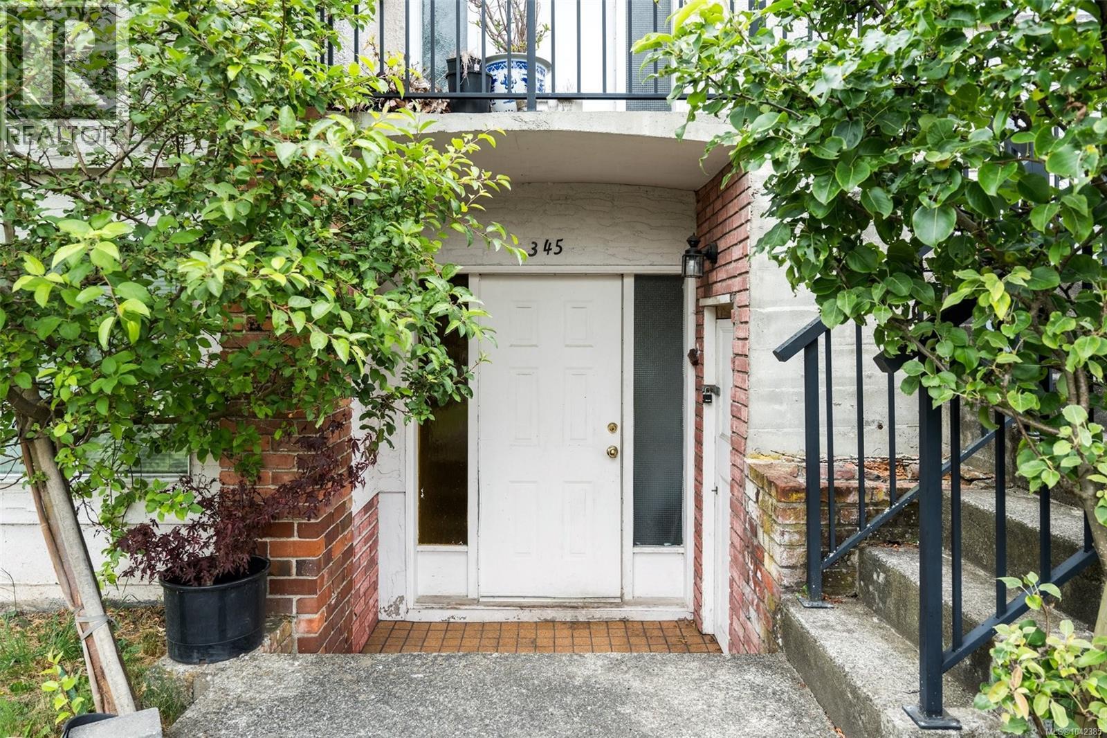 2343 Shelbourne St - 22