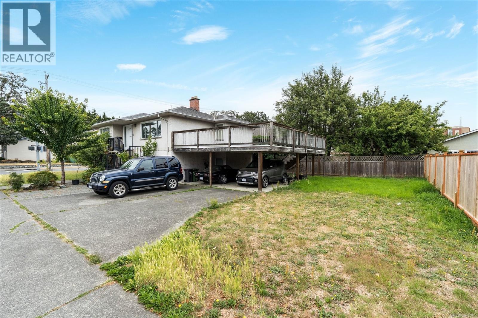 2343 Shelbourne St - 3