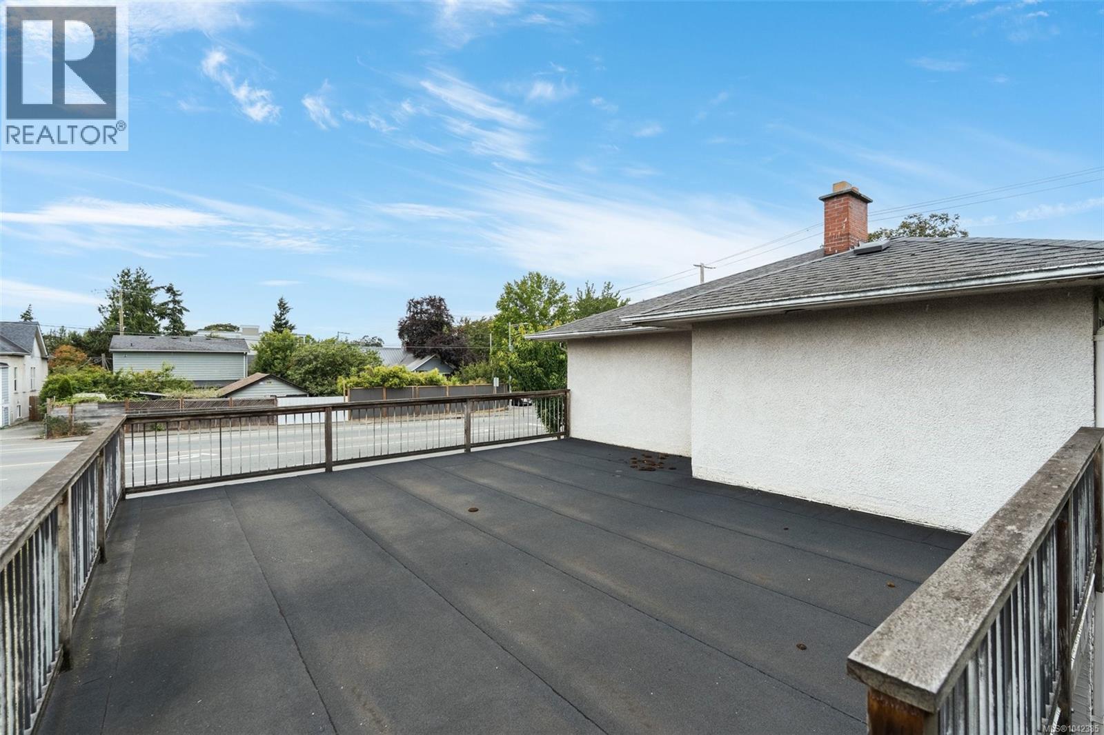 2343 Shelbourne St - 31