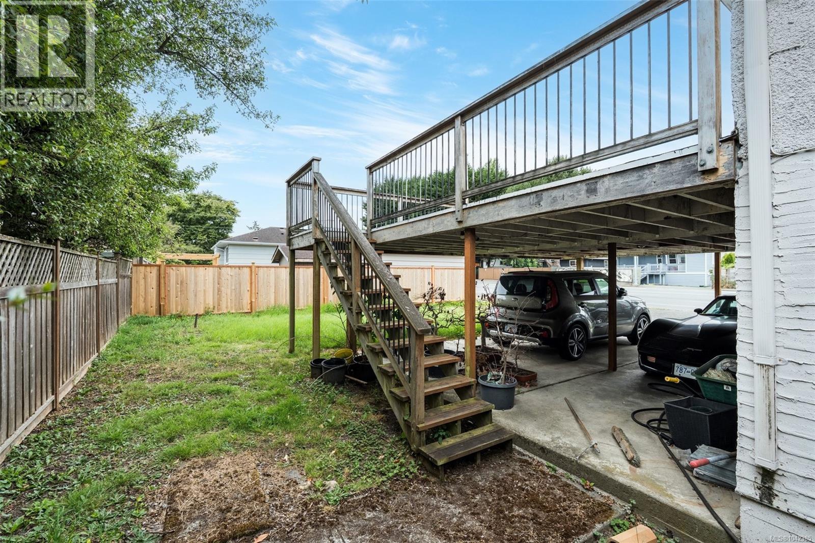2343 Shelbourne St - 33