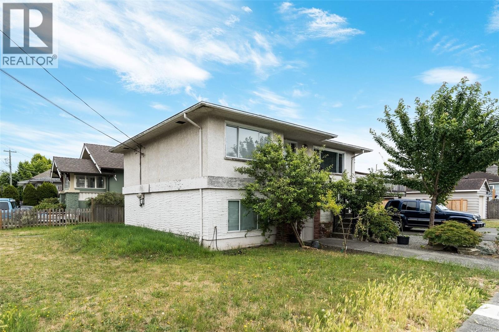 2343 Shelbourne St - 4