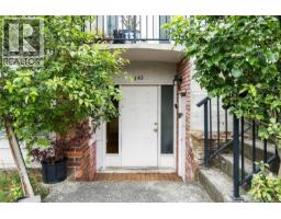 2343 Shelbourne St, Victoria, BC V8R6P4 Photo 22