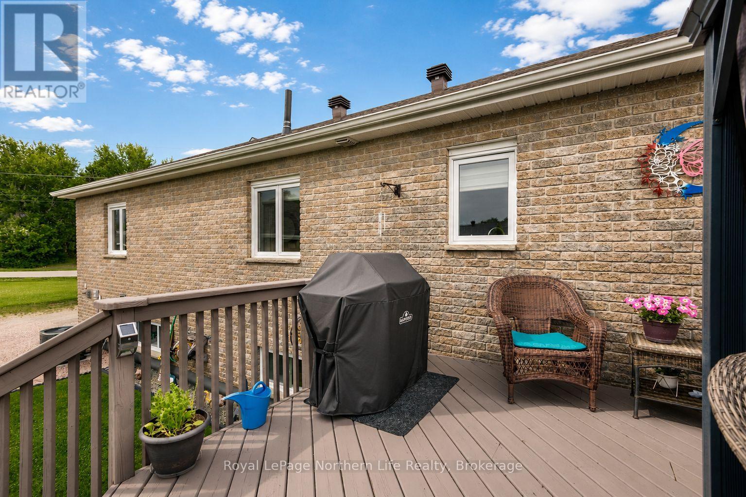 29 TAMERACK AVENUE - Image 19